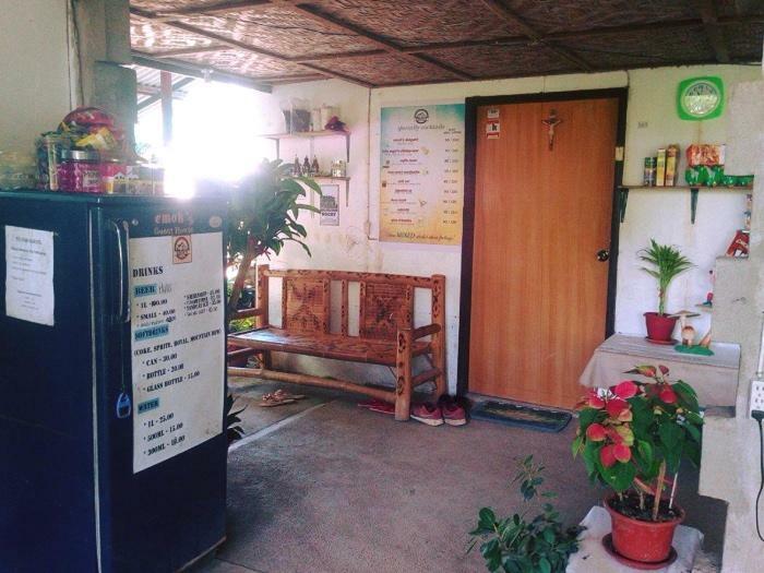 Emoks Guest House Moalboal Buitenkant foto